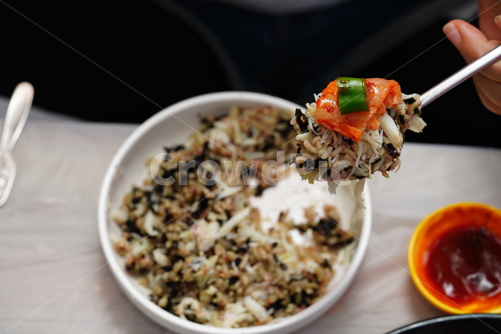 게살,볶음밥,식사,음식,푸드,먹방,밥,대접,음식,식재료,요리,food,cook,meal,dishes,food reserves,한식,한국음식,한국요리,korean food,korean dishes,korean meal,korean cook