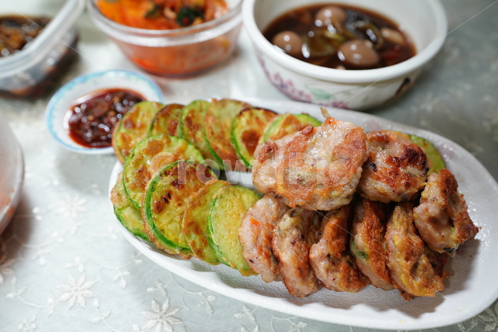안주,호박전,전,한식,동그랑땡,음식,먹방,먹거리,집밥,부침,음식,식재료,요리,food,cook,meal,dishes,food reserves,한식,한국음식,한국요리,korean food,korean dishes,korean meal,korean cook