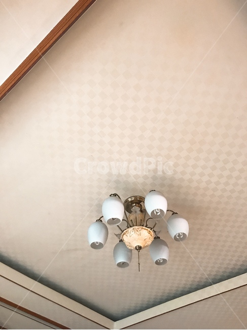 lightfixture,전등,거실,livingroom,house,home,집,가정,조명,light,추억,memory,family,가족