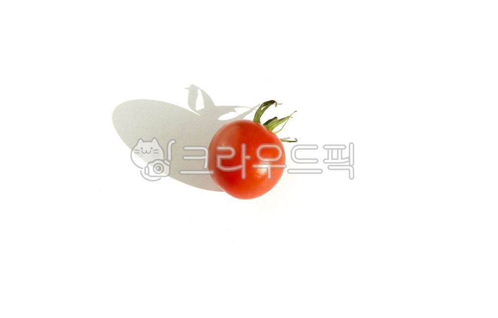 Cherry tomato,Fruit,top view,nature,fruit,white background,food ingredients,tomato,vegetable,top angle,food,Red,red,dessert,plant,Food Ingredients,ingredients