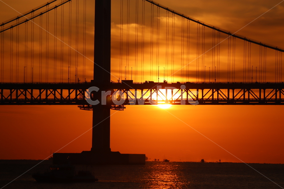 bridge,다리,일출,붉은노을,자연,sun,sky,자연,풍경,nature,landscape,실루엣,그림자,silhouette,shadow
