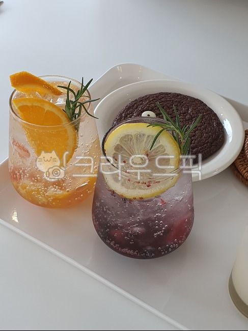 Lemonade,Orange Ade,cookie,Blueberry Ade,drink