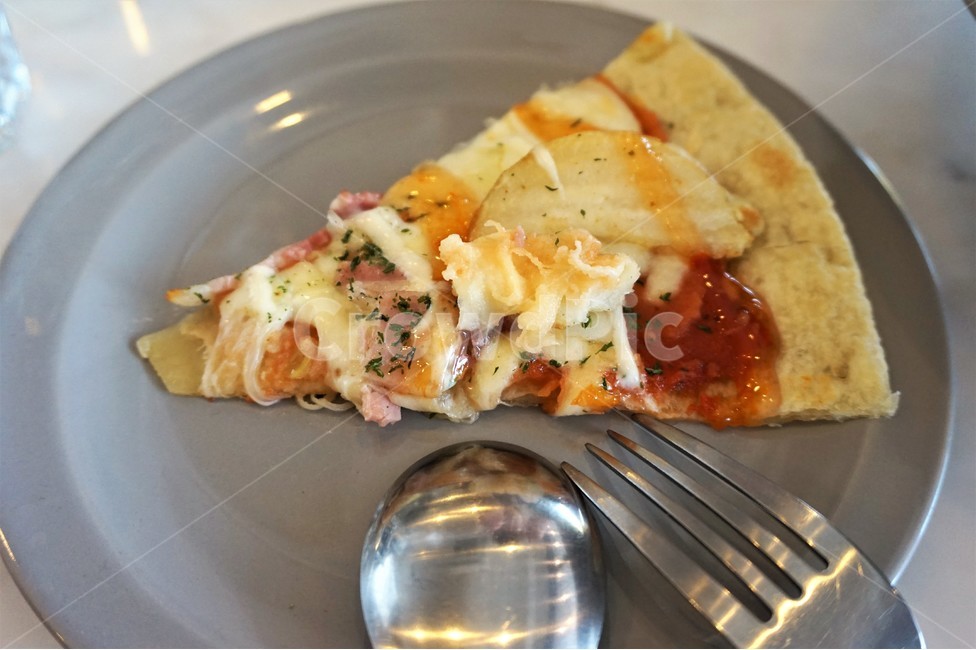 화덕,마르게띠피자,화덕피자,피자,피자치즈,pizza,콤비네이션피자,레스토랑,식재료,요리,food,cook,meal,dishes,빵,bread,양식,서양음식,서양요리,도우,피자도우,westernfood,westerndishes,치즈,토마토,방울토마토,소스,발사믹소스,토마토피자,맛있다,야식,음식,먹방,음식,식재료,요리,food,cook,meal,dishes,food reserves,양식,서양음식,서양요리,western food,western dishes,western meal,western cook