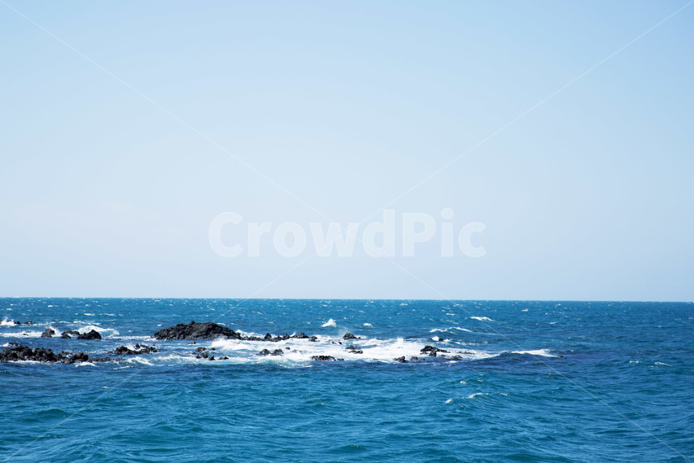 바다,자연,파도,바위섬,맑음,햇살,제주도바다,애월,자연,풍경,nature,landscape,adventure,모험,leisure activities,레저 활동,tower,탑,architecture,건축물,building,건물