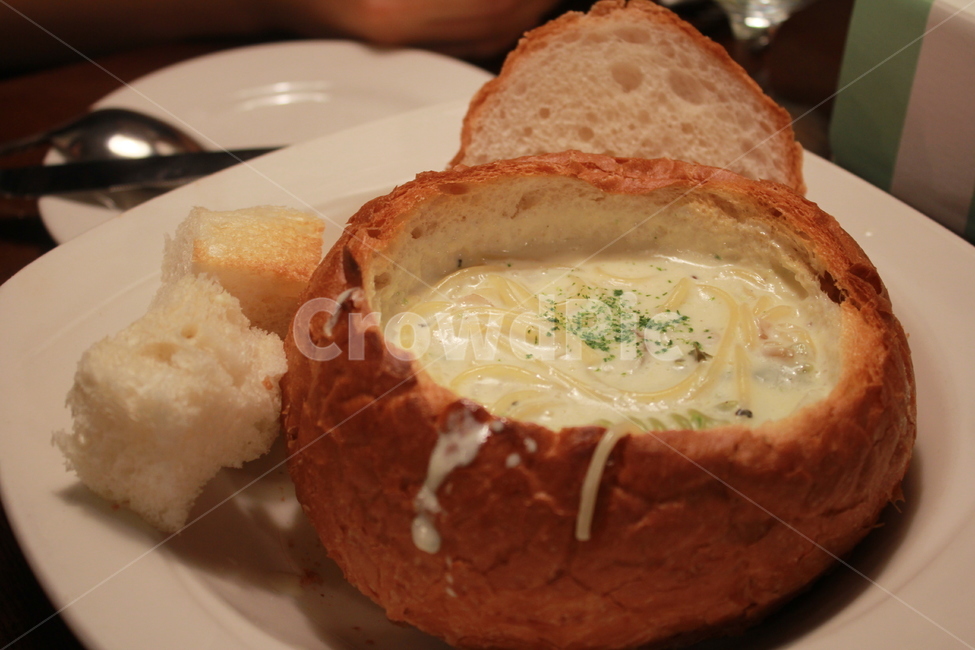 파스타,빠네,크림스파게티,pasta,cream,bread,빵,spaghetti,음식,식재료,요리,food,cook,meal,dishes,food reserves,양식,서양음식,서양요리,western food,western dishes,western meal,western cook