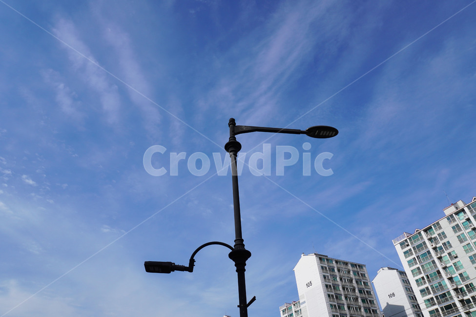 하늘,푸른하늘,가로등,구름,lamppost,감성하늘,감성,도시,풍경,city,landscape