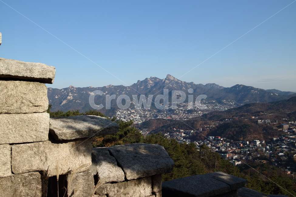 풍경,돌담,성벽,산,능선,마을,북한산,야외,자연,하늘,인왕산,landscape,mountain,sky,파란하늘,outdoors,nature