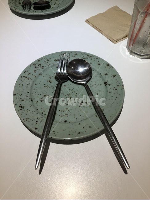 카페,커트러리,포크,수저,접시