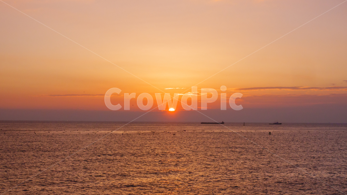 일출,풍경,바다,하늘,구름,해,자연,landscape,sunrise,자연,풍경,nature,landscape,outdoors,옥외,sunlight,햇빛,sunset,일몰,red sky,붉은 하늘,sky,dusk,황혼,dawn,새벽
