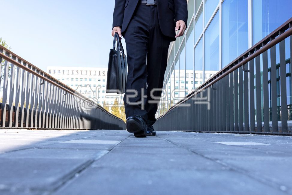 business,front view,work,bag,korean,employee,footfall,business man,person,walking,50s,suit,man