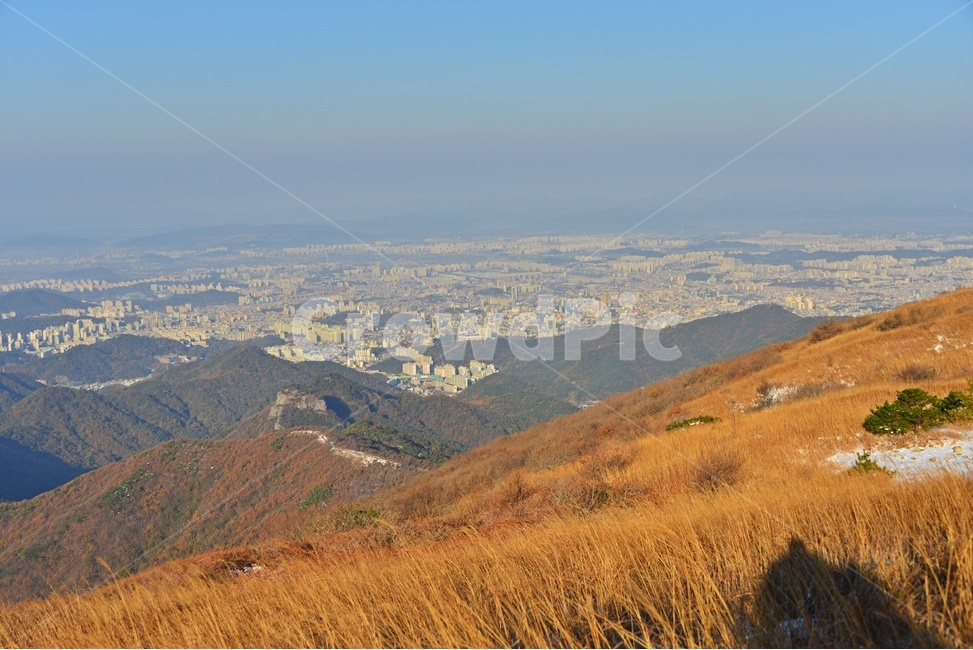 outdoors,옥외,nature,자연,mountain,산,mountainrange,산맥,scenery,풍경,무등산,무등산설경,무등산상고대,설경,상고대,겨울,계절,억새,장불재