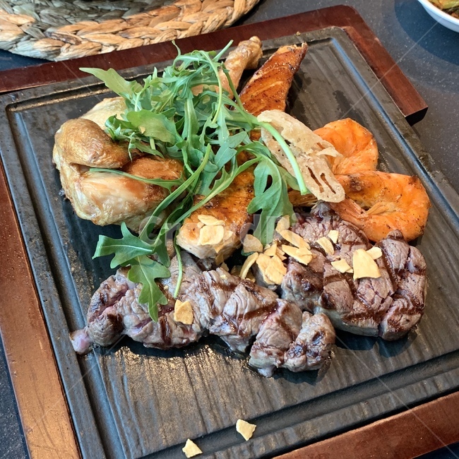스테이크,음식,food,stake,닭고기,연어,salmon,chicken,고급음식,철판요리,요리,맛있는음식,음식,식재료,요리,food,cook,meal,dishes,food reserves,육류,고기,meat