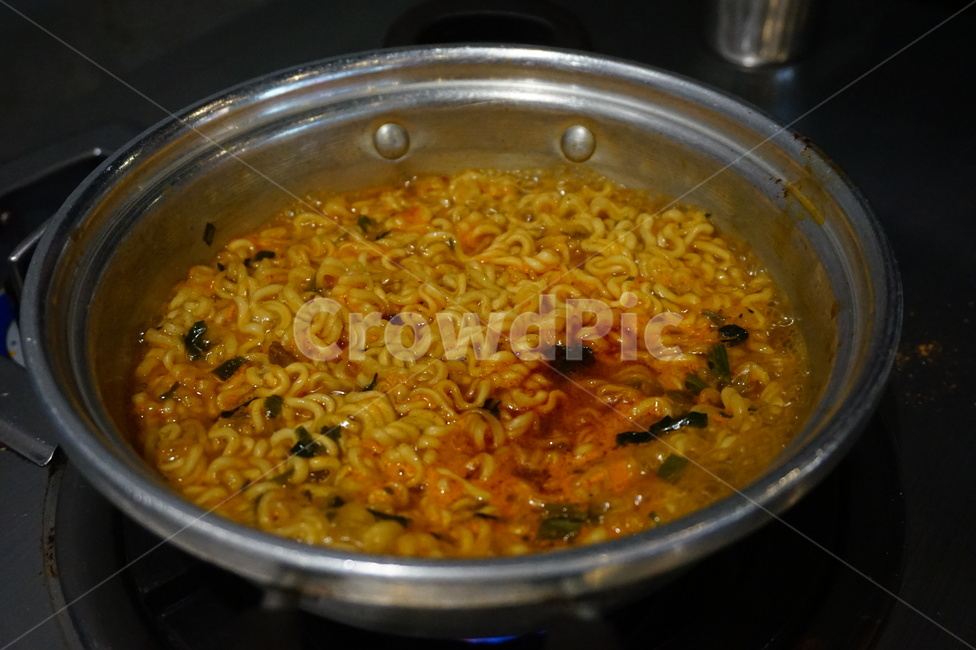 라면,라면끓이기,야식,배고픔,보글보글,음식,식재료,요리,food,cook,meal,dishes,food reserves,면류,면요리,noodles,한식,한국음식,한국요리,korean food,korean dishes,korean meal,korean cook