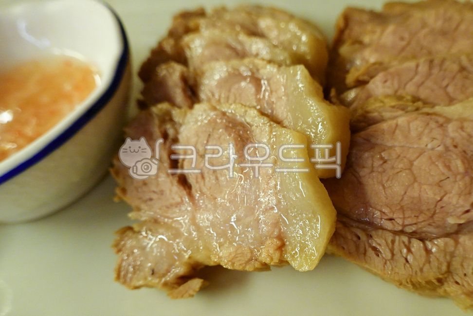 pork belly,Boiled pork,Korean,Bossam,pork,Pork belly stew,boiled pork
