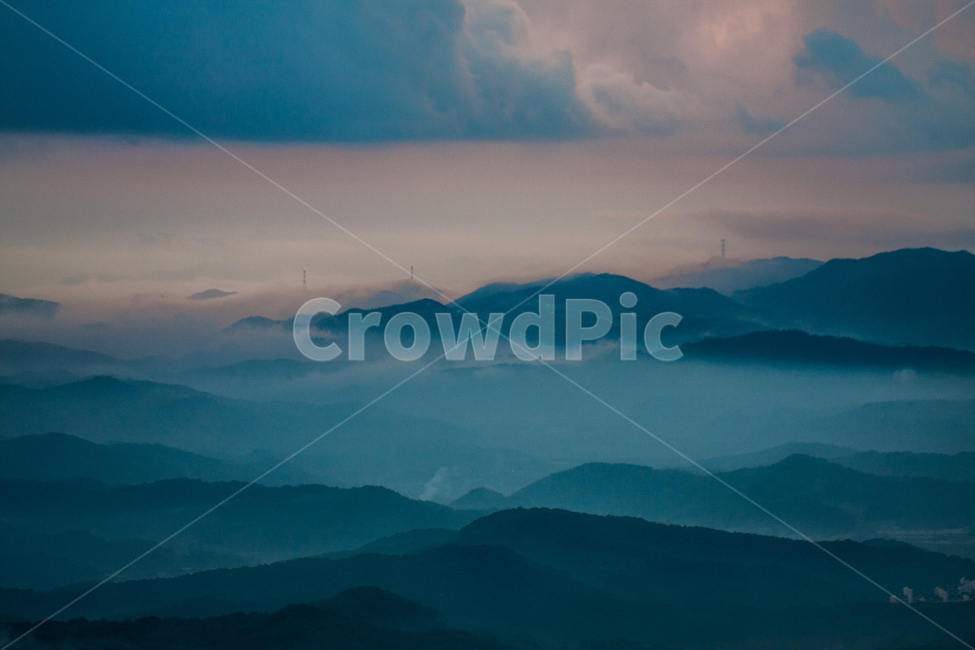 운해,안개,흑성산,mountain,구름,자연,풍경,nature,landscape,한국자연풍경,한국자연경관,korea nature landscape,outdoors,옥외,mountain range,산맥,산
