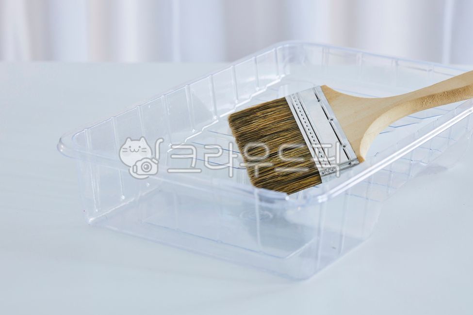 stilllife,brush,plastic,paint brush,seven,construction,still life,palette,self interior,Paint,interior