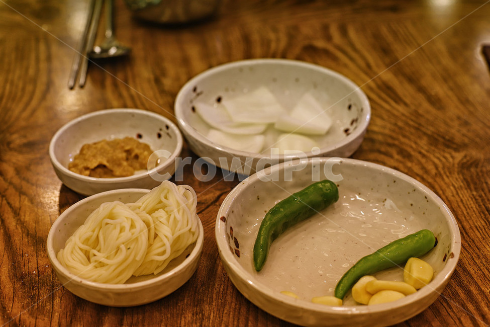 반찬,한국,음식,고추,된장,국수,탁자,식사,음식,식재료,요리,food,cook,meal,dishes,food reserves,채소,야채,vegetables
