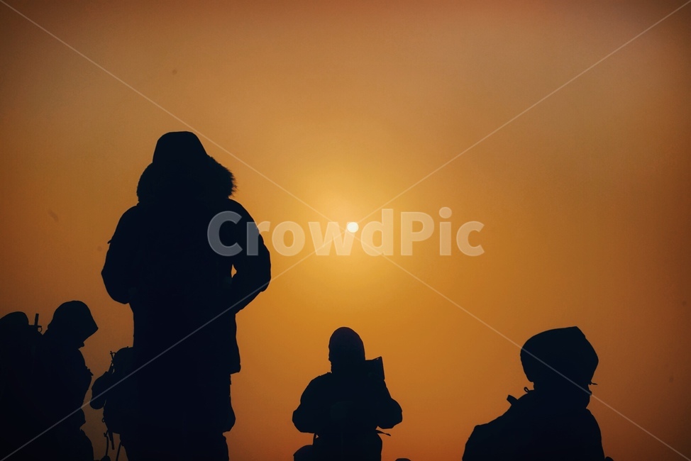 일출,정상,소밸산,해,태양,사람들,대중,군중,other people,crowd,인물실루엣,사람실루엣,character silhouette,human silhouette,silhouette,실루엣,person,사람,human,인간,sunlight,햇빛
