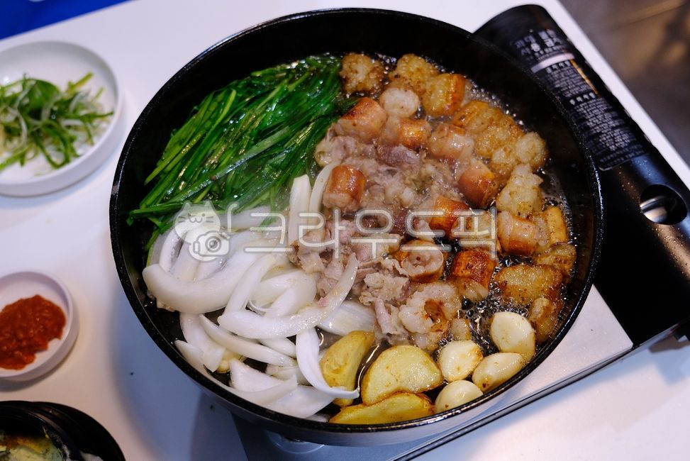 곱창,대창,우삼겹,염통,곱창구이,모듬곱창,대창구이,food,음식,요리,dish,meal,식사