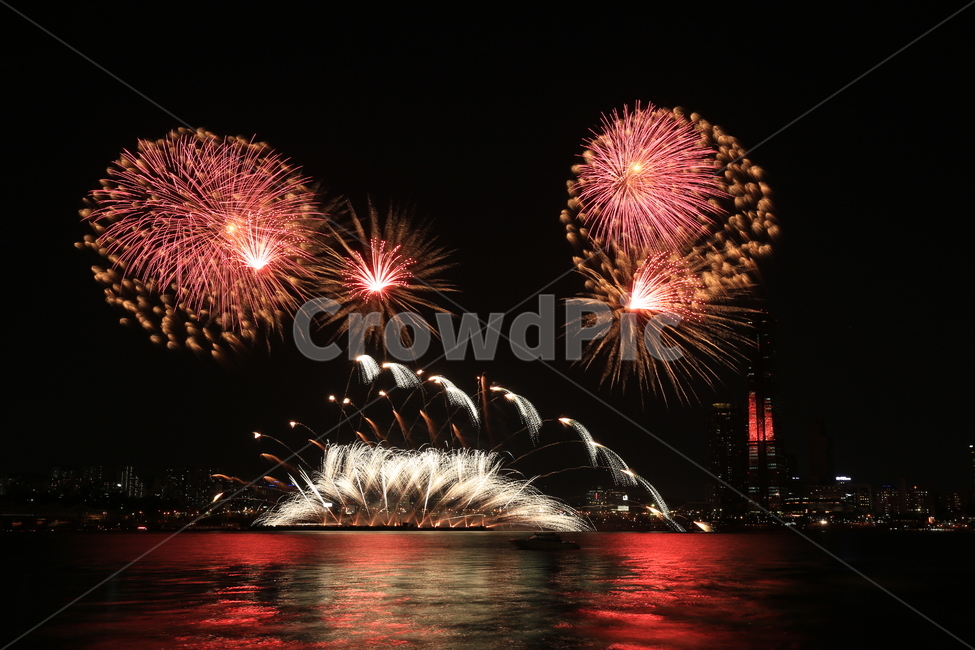 불꽃놀이,불꽃축제,여의도불꽃축제,세계불꽃축제,붉은색,야경,밤,풍경,nightscape,night,landscape,축제,행사,festival,carnival,event,nature,자연,outdoors,옥외
