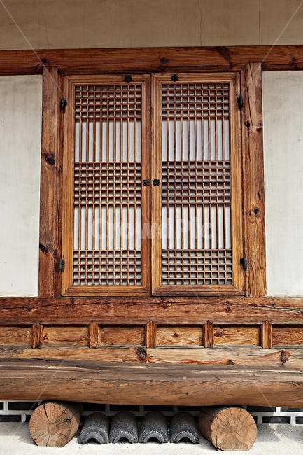 의자,나무,쉼터,풍경,여름,감성,한옥마을,계절,한국전통,한국문화,korean traditional,korean culture,건축물,건물외관,exterior,building,structure,architecture,construction