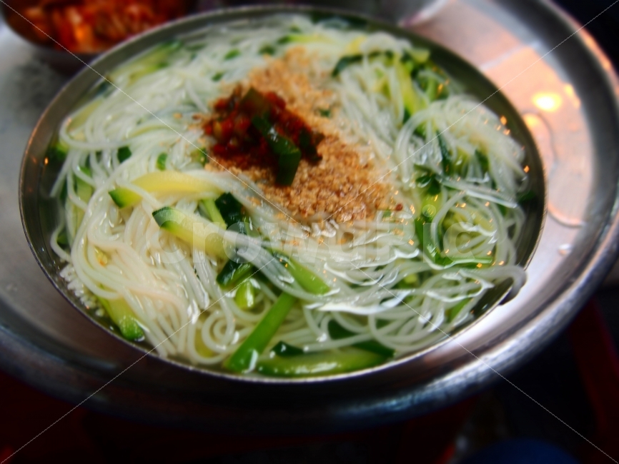 막국수,국수,면,고소,양념장,음식,식재료,요리,food,cook,meal,dishes,food reserves,면류,면요리,noodles,한식,한국음식,한국요리,korean food,korean dishes,korean meal,korean cook