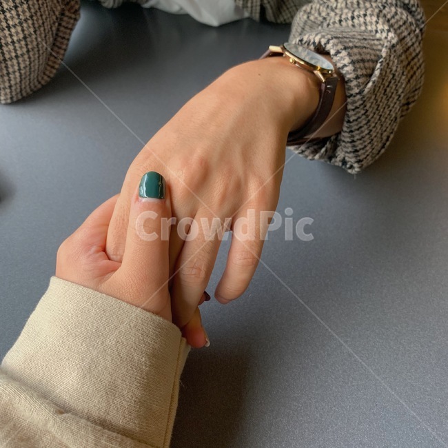 연인,손,네일아트,데이트,love,lovely,lover,hands,date,시랑스러운,커플,couples,시계,손목시계,커플화보