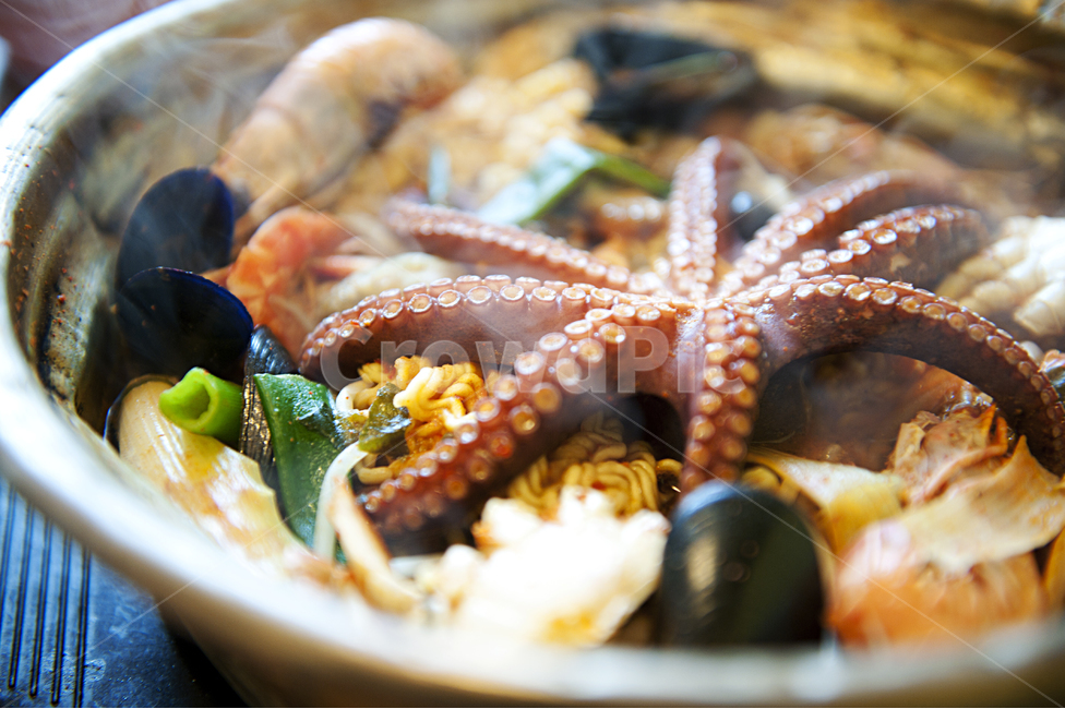 문어라면,해물라면,라면,문어,홍합,제주도,음식,식재료,요리,food,cook,meal,dishes,food reserves