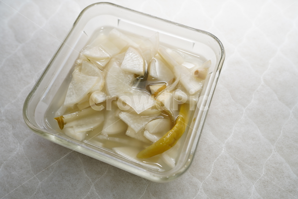 음식,food,먹거리,집밥,반찬,물김치,야채,한식,유리,그릇