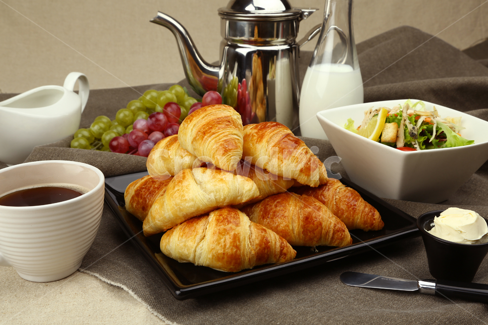 빵,크로와상,베이킹,식품,음식,식사,아침식사,샌드위치,bread,croissant,baking,food,meal,breakfast,sandwich,음식,식재료,요리,food,cook,meal,dishes,food reserves,빵,bread,디저트,간식,후식,dessert,snack,연출,컨셉,콘셉,direction,concept