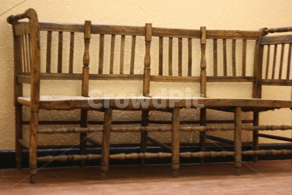 woodenchair,나무의자,오래된의자,낡은의자,벤치