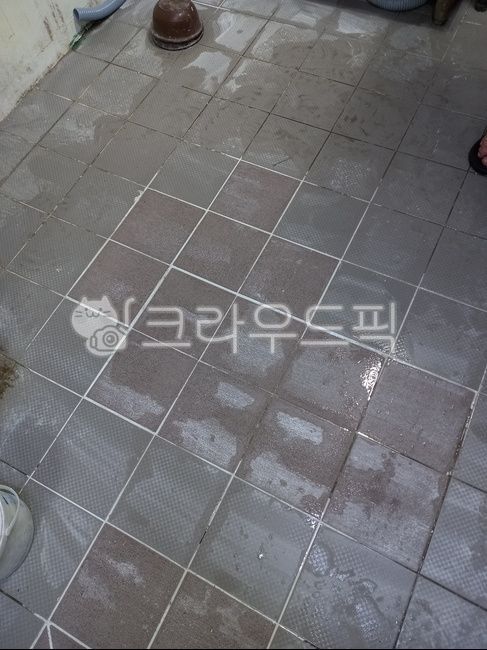 home repairs,Repair of defects,tile,construct,floor tiles