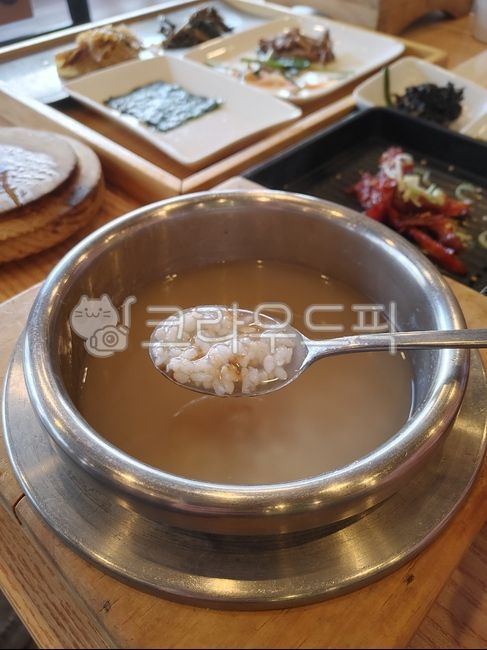 누룽지,한식,밥상,한식차림,누룽지한그릇,전통,밥,food,한끼