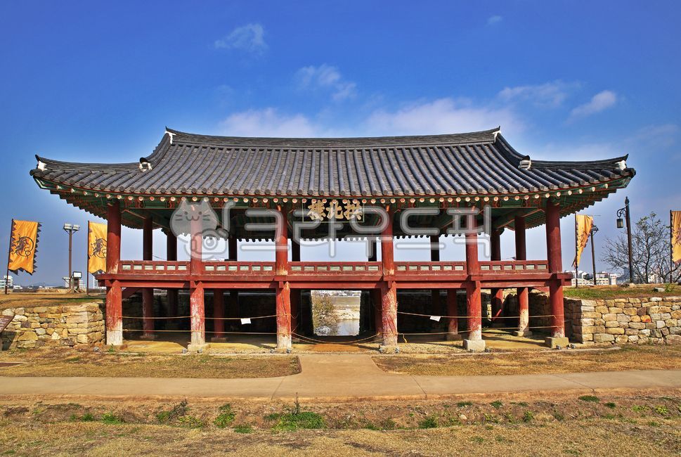 acid,gatehouse,Gongbukru,castle,Woongjinseong,Palace,north gate,Baekje period,communism,Gongjusanseong Fortress