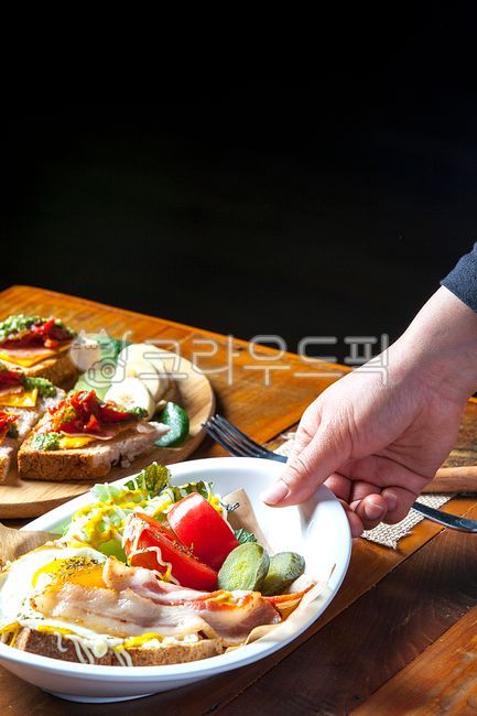 sandwich,food,meal,bacon,toast,cafe,Cafe Sandwich,Cafe Menu,brunch,Brunch Cafe,cooking,Cafe Brunch