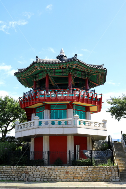 팔각정,영학정,정자,쉼터,안양천길,안양천,한국전통,한국문화,korean traditional,korean culture,건축물,건물외관,exterior,building,structure,architecture,construction