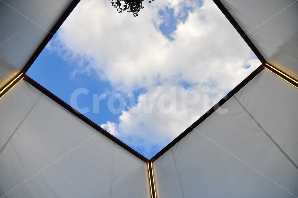 춘천,여행,카페,하늘,구름,불빛,조명,네모,장소,공간,trip,cafe,sky,square,clouds,blue,lights,place,자연,풍경,nature,landscape,architecture,건축물,building,건물,window,창문,skylight,스카이 라이트