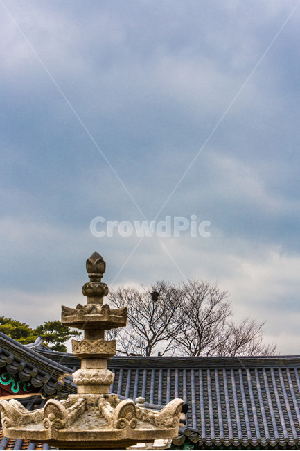 석등,불교,사찰,석재,전통,기와,한국전통,한국문화,korean traditional,korean culture,조각상,동상,석상,조형물,statue,bronze statue,stone statue,종교,신앙,religion,belief,faith,건축물,건물외관,exterior,building,structure,architecture,construction