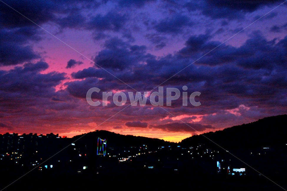 폭풍전야,하늘,보라색하늘,구름,cloud,sky,pupple