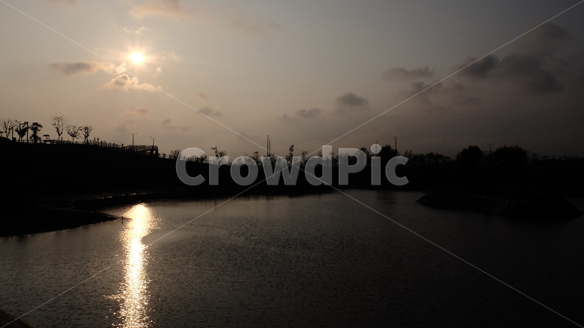 시흥시,배곧생명공원,일몰,연못,햇빛,자연,구름,나르,옥외,nature,outdoors,sky,sunset,dawn,redsky,sunlight,water,자연,풍경,nature,landscape