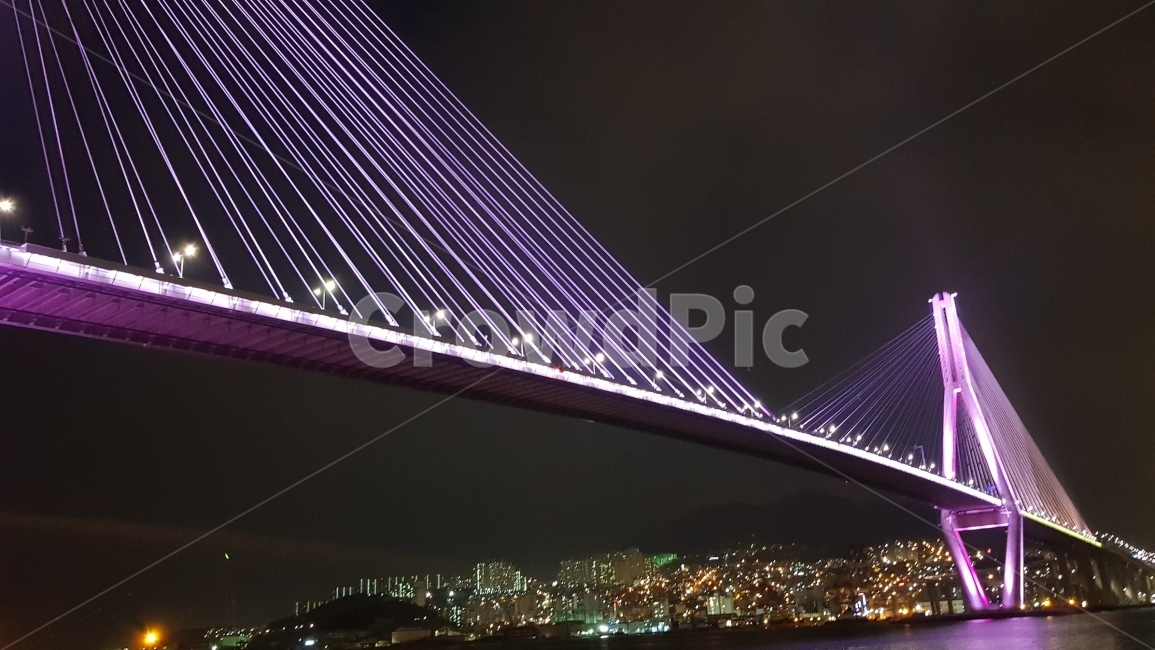 다리,대교,야경,바다,밤,밤하늘,불빛,부산,밤바다,bridge,night,view,sea,busan,light,야경,밤,풍경,nightscape,night,landscape,도시,city,한국도시풍경,한국도시경관,korea cityscape,building,건물