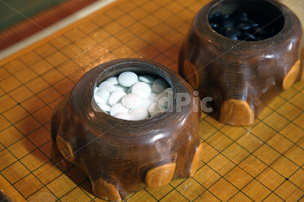바둑,바둑알,바둑돌,바둑판,바둑알집,바둑알통,원목,나무,흰색,게임,바둑게임,오락,빈티지,엔틱,복고,레트로,고전,고전게임,전통놀이,전통,놀이,한국,한국전통,게임,오락,놀이,game,play