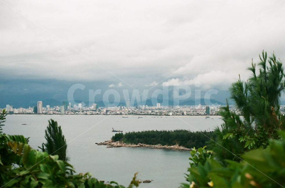 필름사진,필름,감성사진,베트남,바다,아날로그,아날로그감성,도시,풍경,city,landscape,해외,외국,세계,foreign,oversea,world,outdoors,옥외,land,땅,nature,자연,sea,ocean,대양,water,물,shoreline,해안선,coast,연안