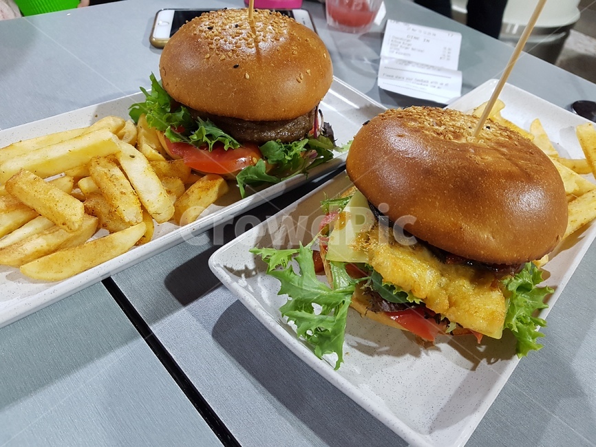 햄버거,수제버거,햄버거세트,감자튀김,버거밀