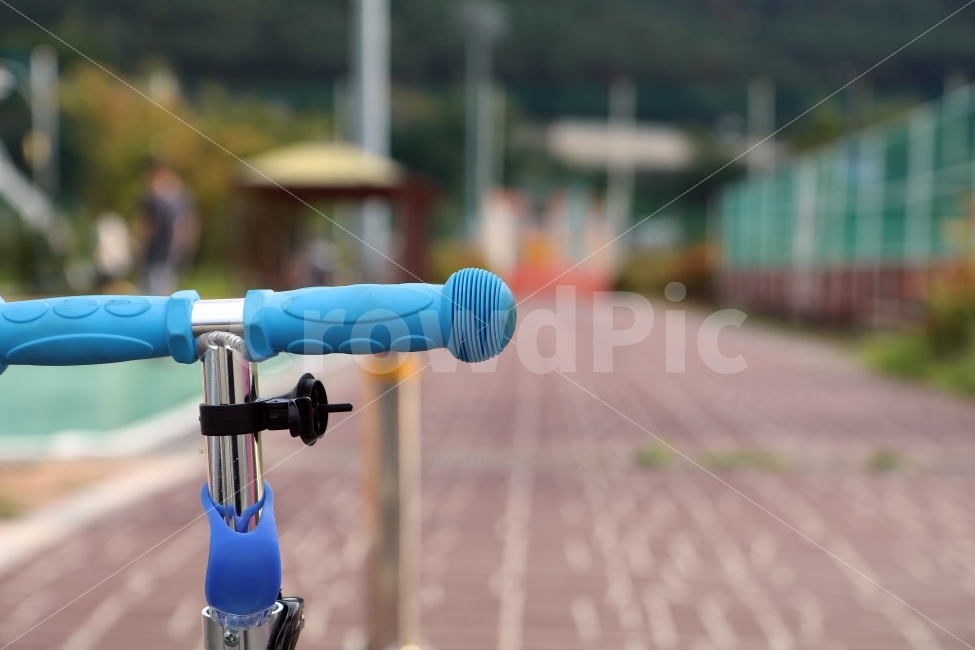 공원,휴일,공휴일,쉬는날,휴식,나들이,씽씽카,스포츠,레저,운동,sports,leisure,exercise,사물,물건,오브젝트,thing,object,matter