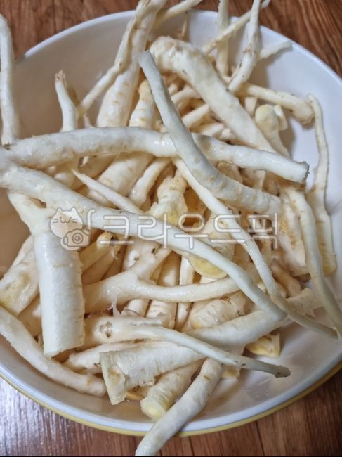 도라지,깐도라지,음식,식재료,뿌리,뿌리음식,뿌리식재료