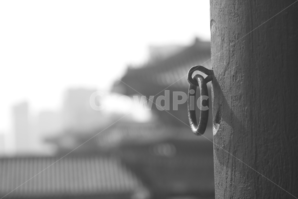 근정전,경복궁,문고리,풍경,흑백사진,한국전통,한국문화,korean traditional,korean culture,흑백,모노톤,monochrome,black and white,건축물,건물외관,exterior,building,structure,architecture,construction