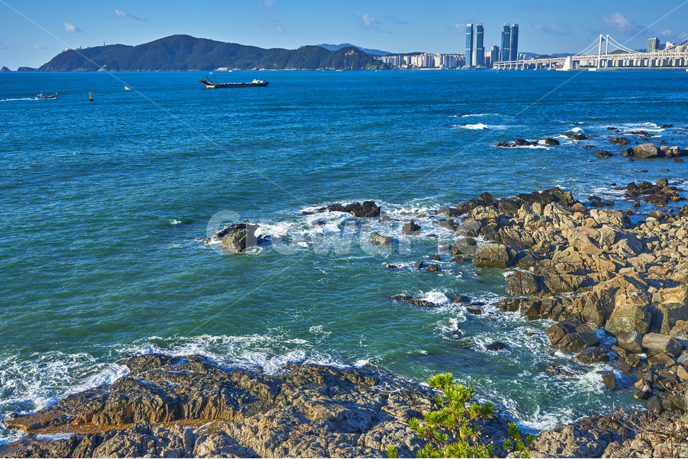 부산,바다,풍경,해운대,파도,하늘,여름,자연,풍경,nature,landscape,한국자연풍경,한국자연경관,korea nature landscape,promontory,곶,ocean,대양,sea,outdoors,옥외,water,물
