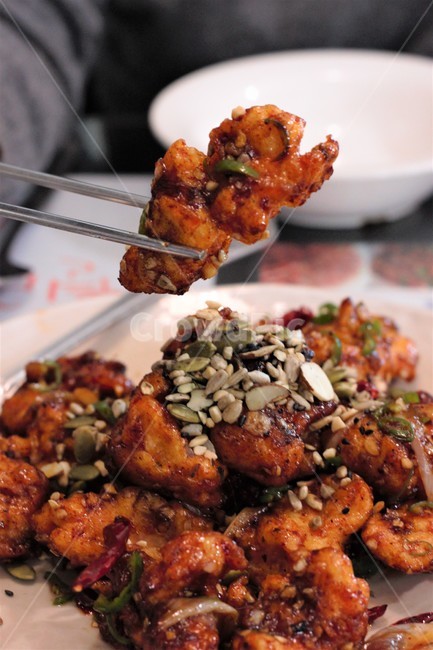 깐풍기,중식,중국음식,닭고기,닭,저녁,점심,chinesefood,안주,튀김,육류,매콤,spicy,chinesemeal,젓가락,chopstick