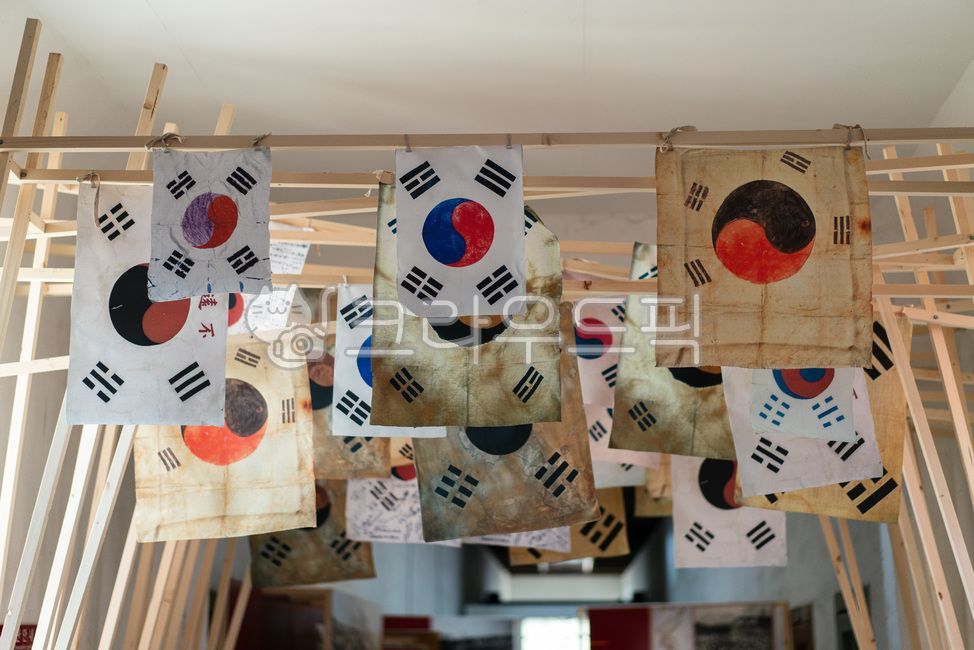 patriotic,symbol,Japanese occupation,national spirit,building,independence movement,wish,Cultural Heritage,fluttering,love with me,prison,Japanese colonial era,history,people,resistance,Independent,korea,Korean Flag,patriotic spirit,patriotism,Seodaemun,S